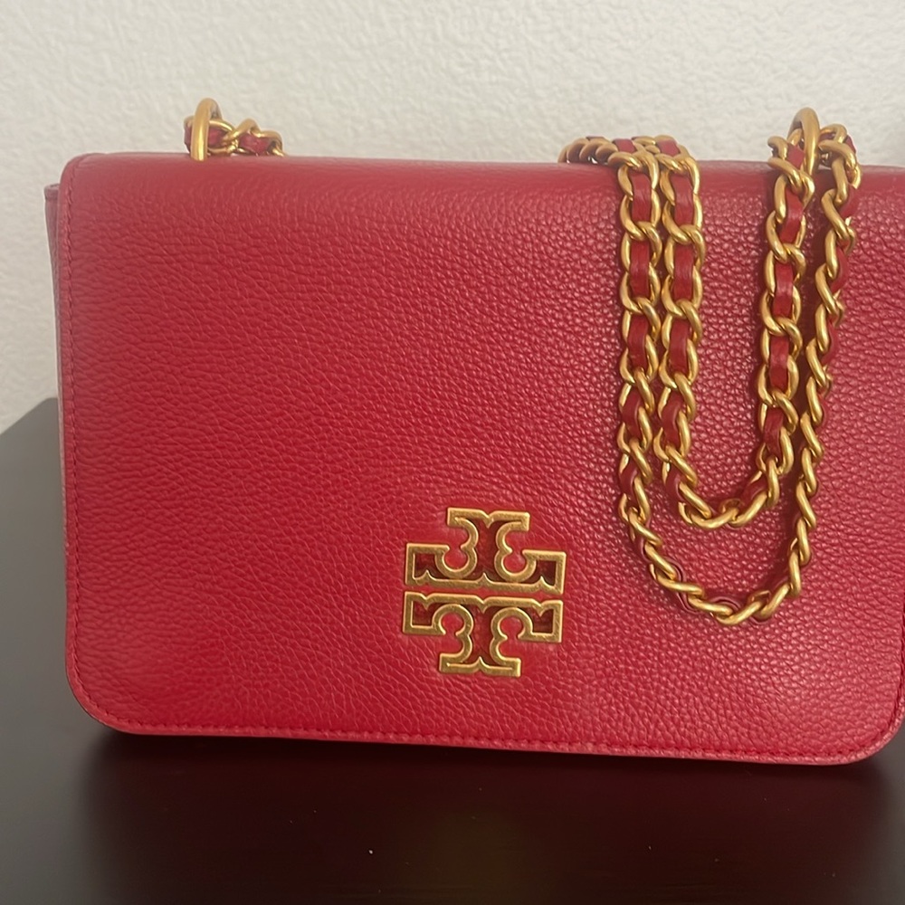 Tory Burch Leather Britten Small Shoulder Bag used 
Red color. - Picture 5 of 12